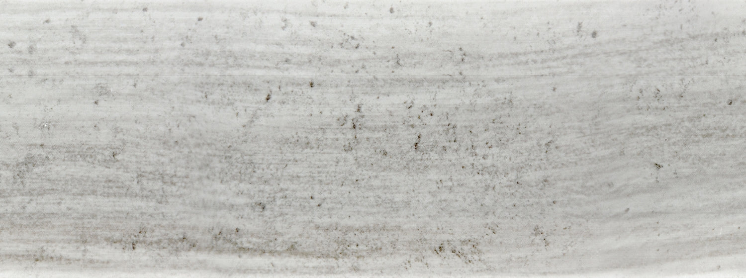 Colour swatch of the Vilo Esquero skirting board 629. 