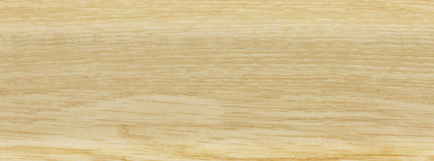 Colour swatch of the Vilo Magnum skirting board 802. 