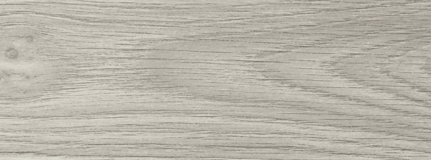 Colour swatch of the Linela skirting board in oak melton. 